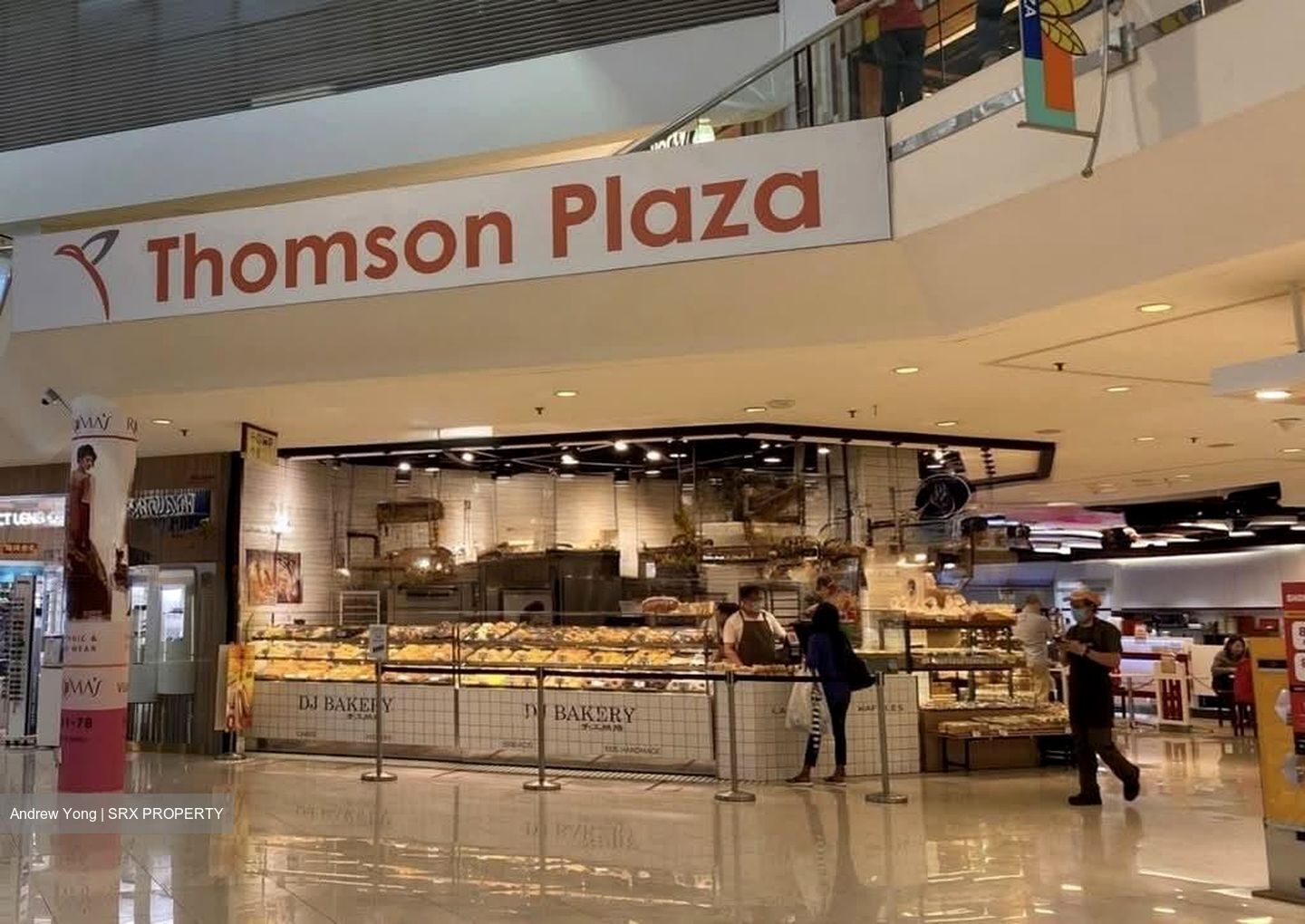 Thomson Plaza (D20), Retail #554051181
